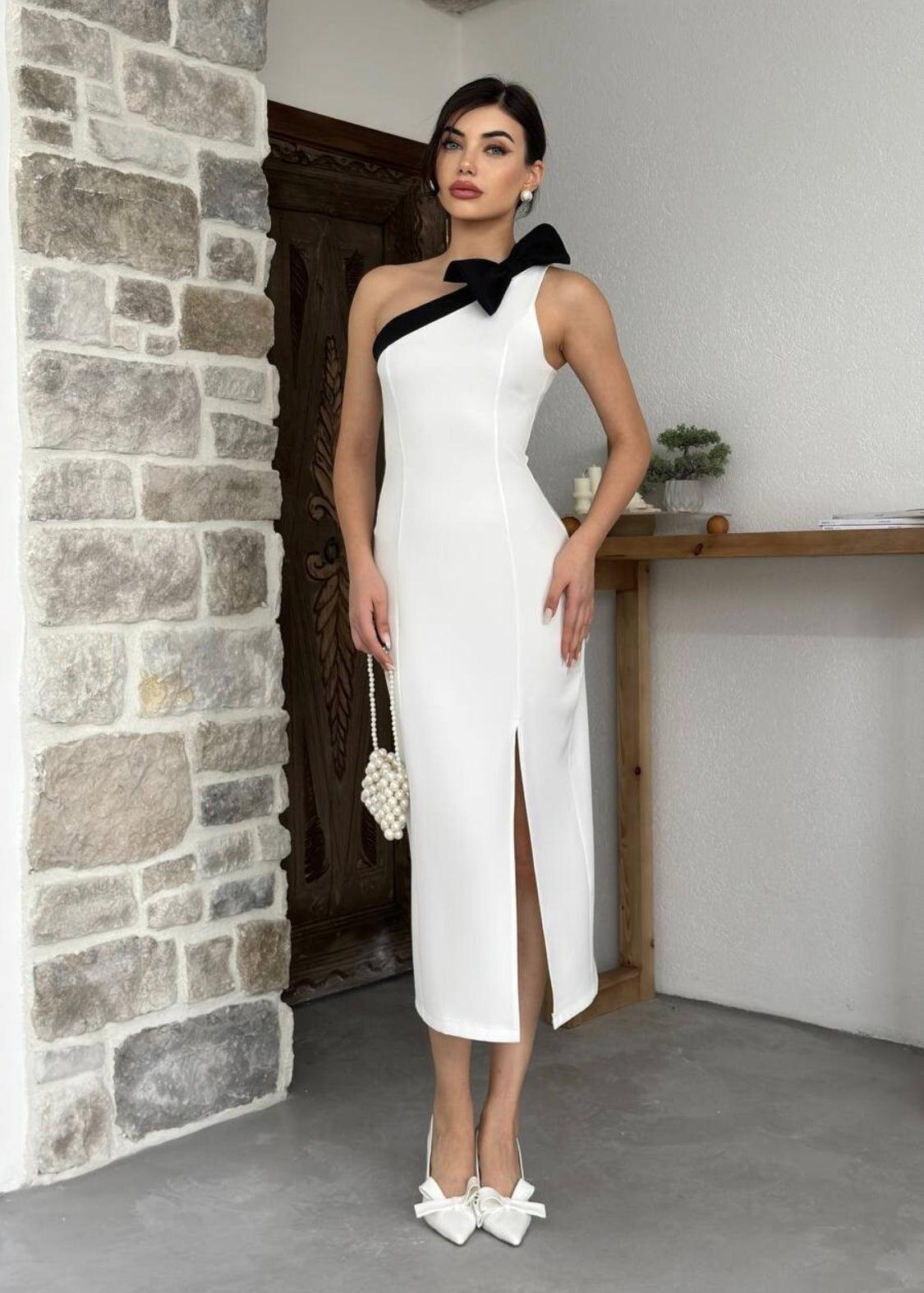 Kleid mit Schulterschleife